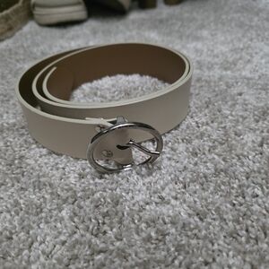 Levi's Real Leather Cream Belt with Silver Buckle